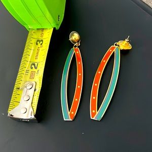 Laurel Burch lightweight dangle earrings 3”